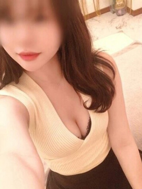 千野　まふゆ（21）/HUNDRED キタ大阪(京橋・南森町・天満/メンズエステ)