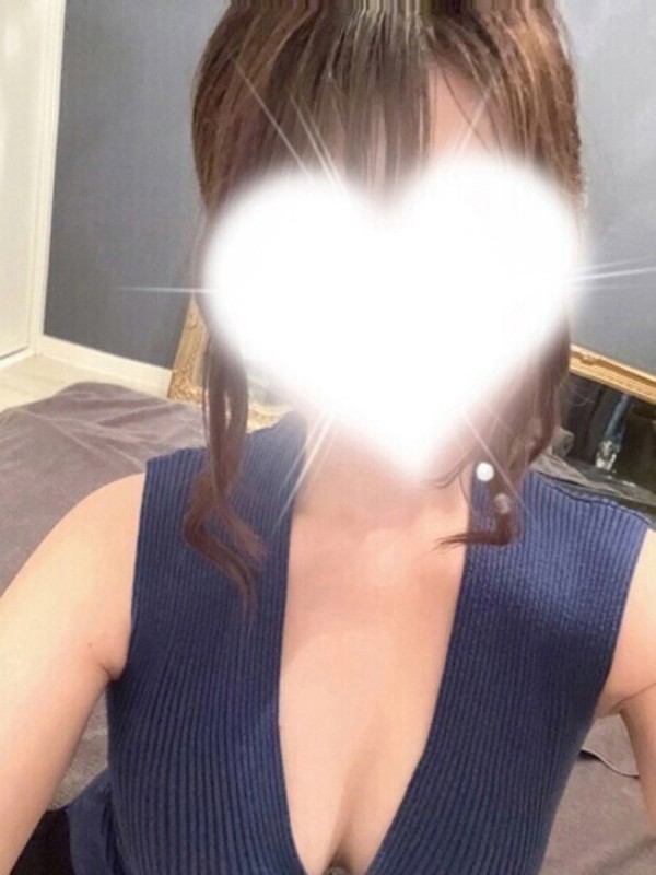 星宮　りお（27）/HUNDRED キタ大阪(京橋・南森町・天満/メンズエステ)