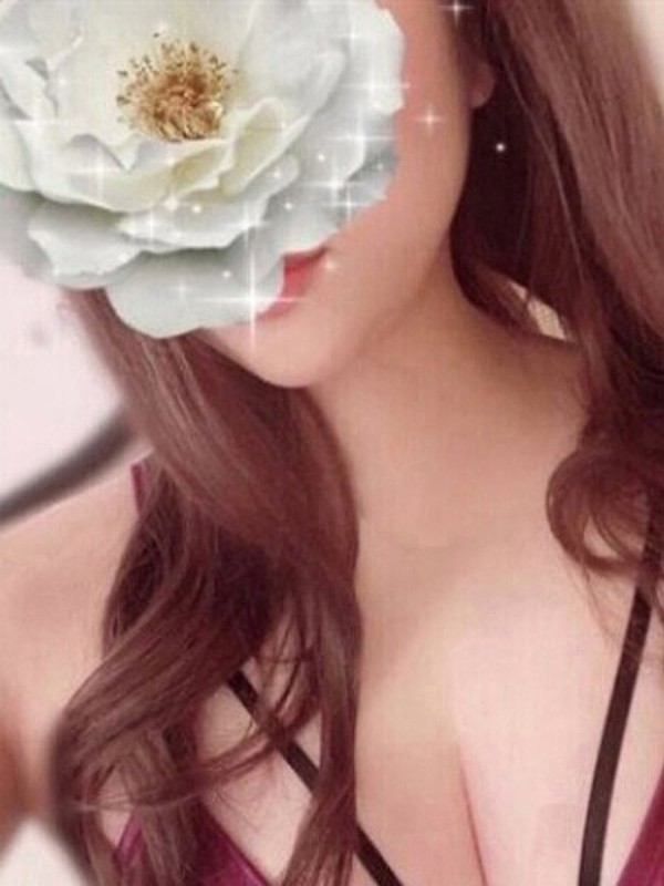 天使　りな（25）/HUNDRED キタ大阪(京橋・南森町・天満/メンズエステ)