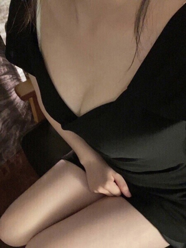 最上　にいな（20）/HUNDRED キタ大阪(京橋・南森町・天満/メンズエステ)