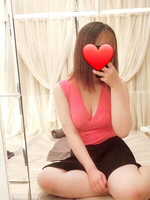 上野　まふゆ（18）/HUNDRED キタ大阪(京橋・南森町・天満/メンズエステ)