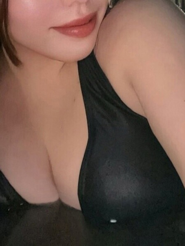 小嶋　かれん（20）/HUNDRED キタ大阪(京橋・南森町・天満/メンズエステ)