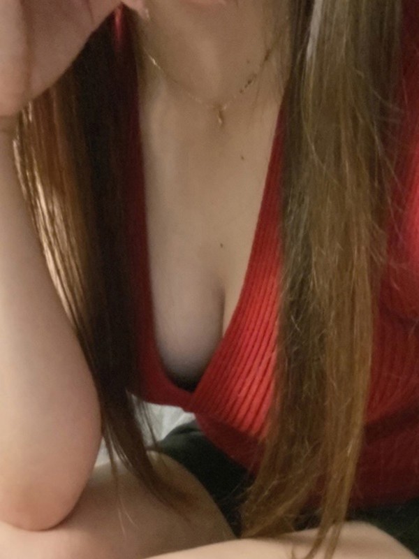 林　えな（24）/HUNDRED キタ大阪(京橋・南森町・天満/メンズエステ)