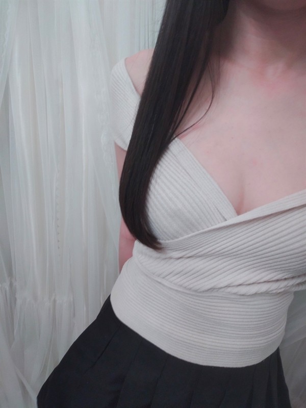 葛城 いおり（25）/HUNDRED キタ大阪(京橋・南森町・天満/メンズエステ)