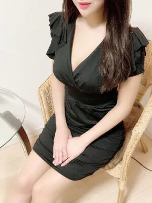早乙女りさ（31） の画像1枚目/東京メンズエステ-Carel-ケアル-麻布十番店&白金高輪店(目黒・麻布/メンズエステ)