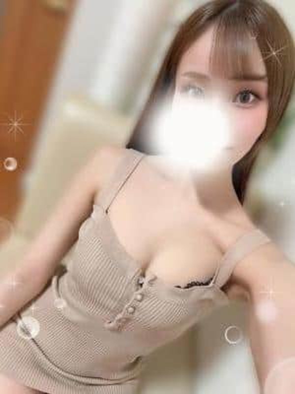 りこ（22） の画像1枚目/ROUGE～めぐり逢えた奇跡～(福岡市・その他/メンズエステ)