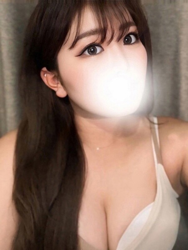 上田　はるね（22）/HUNDRED キタ大阪(京橋・南森町・天満/メンズエステ)