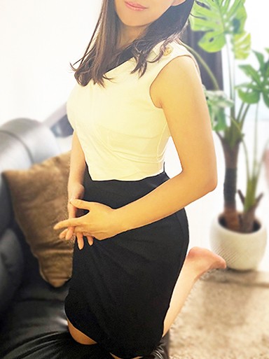 小春セラピスト（38）/MrsMermaid（ミセスマーメイド）(京橋・南森町・天満/メンズエステ)