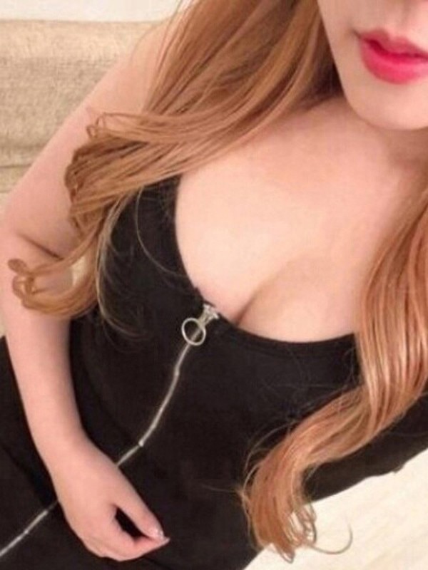 足立まりな（25）/HUNDRED キタ大阪(京橋・南森町・天満/メンズエステ)