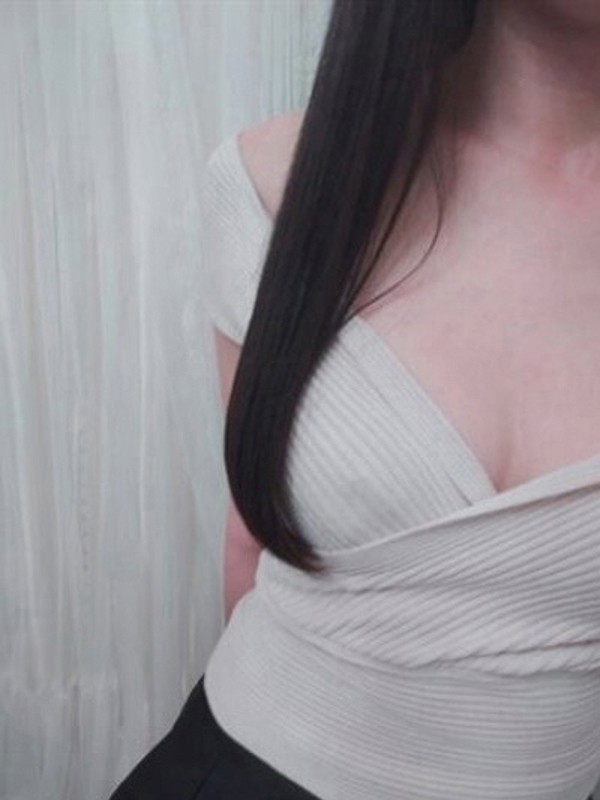 葛城 いおり（25）/HUNDRED キタ大阪(京橋・南森町・天満/メンズエステ)