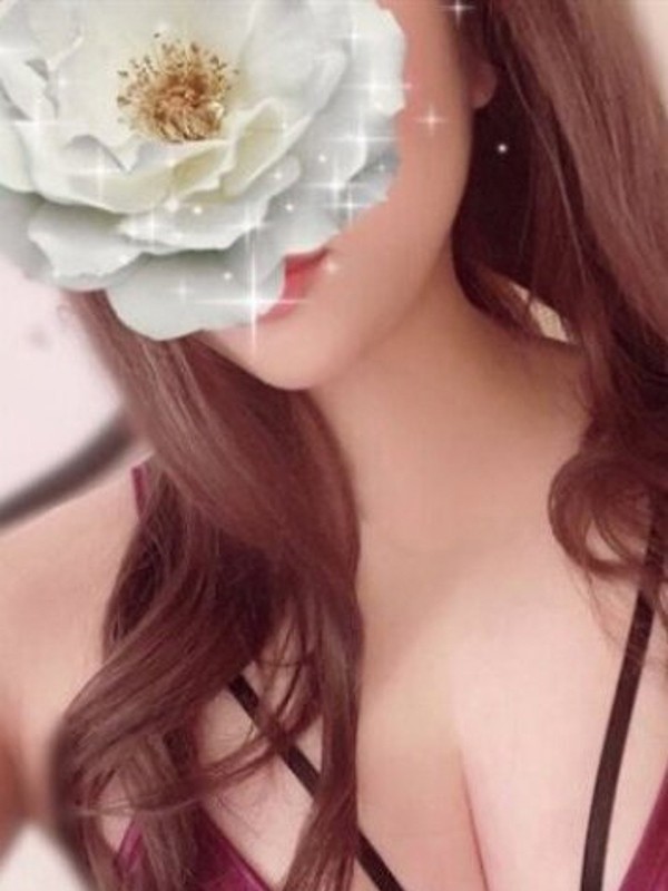 天使　りな（25）/HUNDRED キタ大阪(京橋・南森町・天満/メンズエステ)