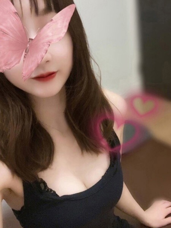 泉　さやか（27）/HUNDRED キタ大阪(京橋・南森町・天満/メンズエステ)